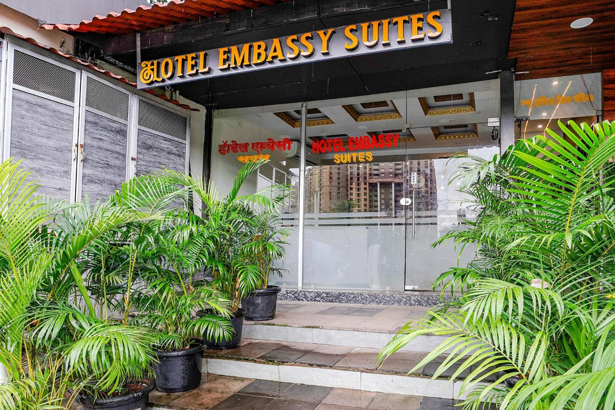 Via Embassy Suites — Photos 2